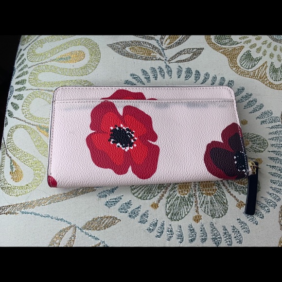 Kate Spade Cameron Grand Flora Large Wallet - Picture 2 of 3